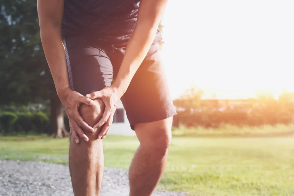 5 Key Factors to Consider When Choosing The Right Orthopedic Surgeon jpg