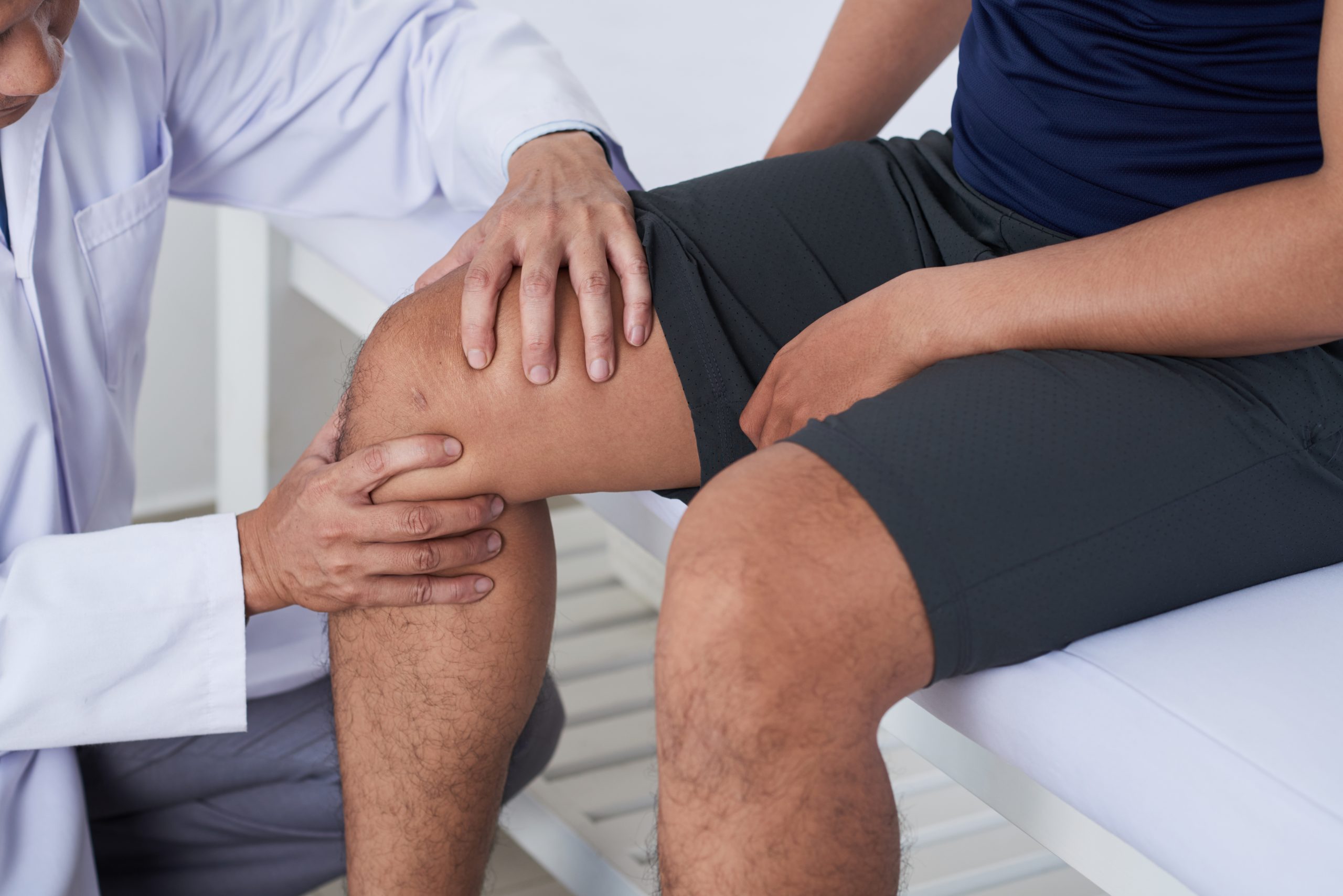 Examining knee